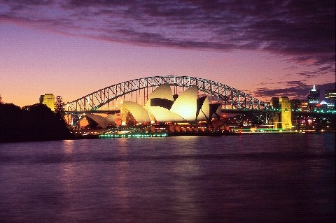 Oper und Hafenbrücke in Sydney